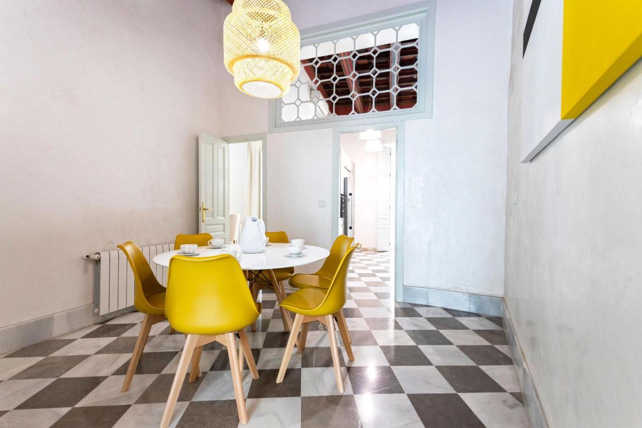 Genteel Home Palacio Abades Seville Exterior photo
